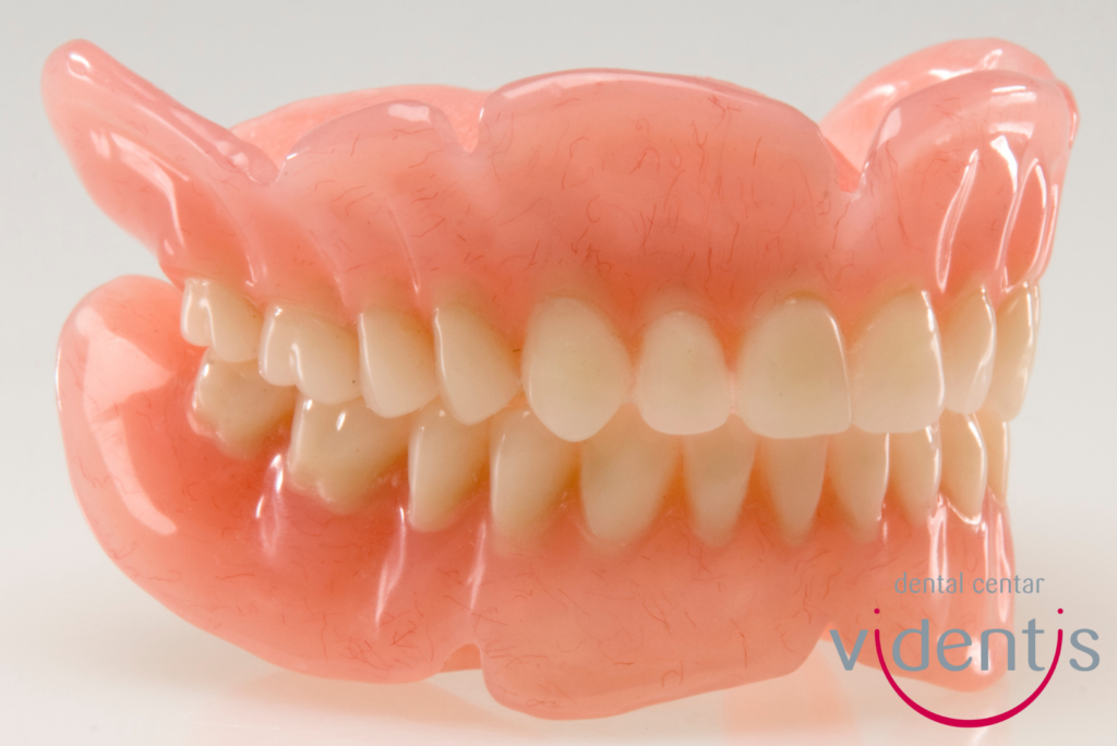 Vrste zubnih proteza i koje su najbolje za vaš zdrav osmijeh